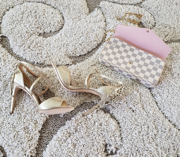 Badgley Mischka Karmen Wedding Crystal Back Heel - Picture 2 of 8